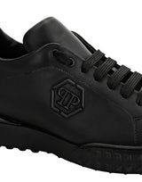 Black Lo-Top Sneakers