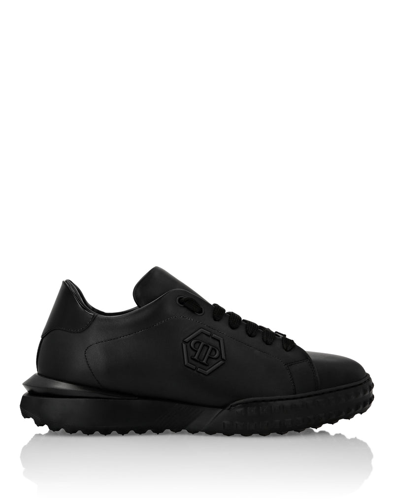 Black Lo-Top Sneakers