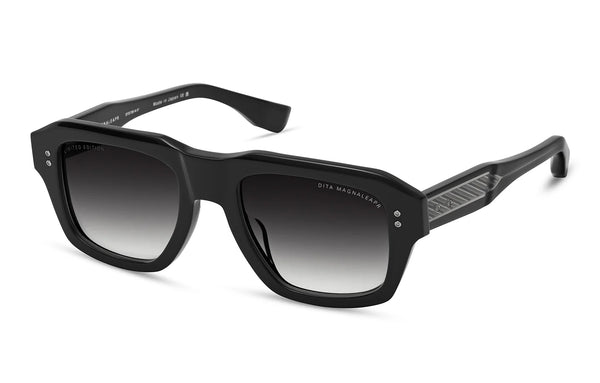 Magnaleapr Limited Edition in Black