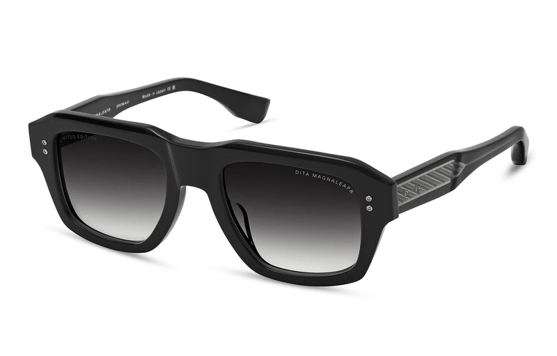 Magnaleapr Limited Edition in Black