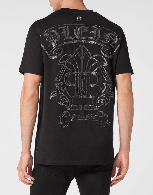 Black/Black T-shirt Round Neck SS Gothic Banner